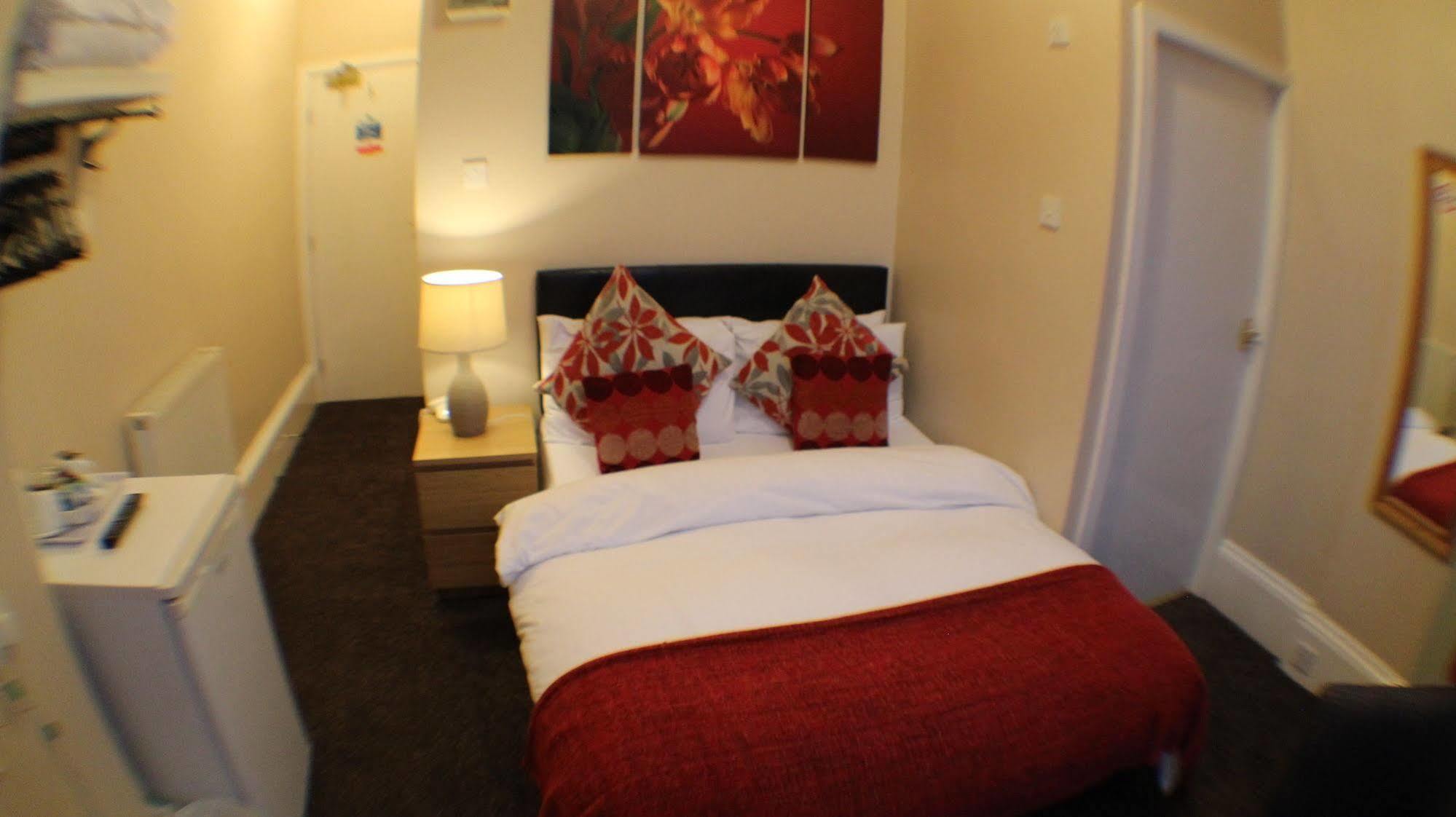 Edgerton Hotel Huddersfield Extérieur photo